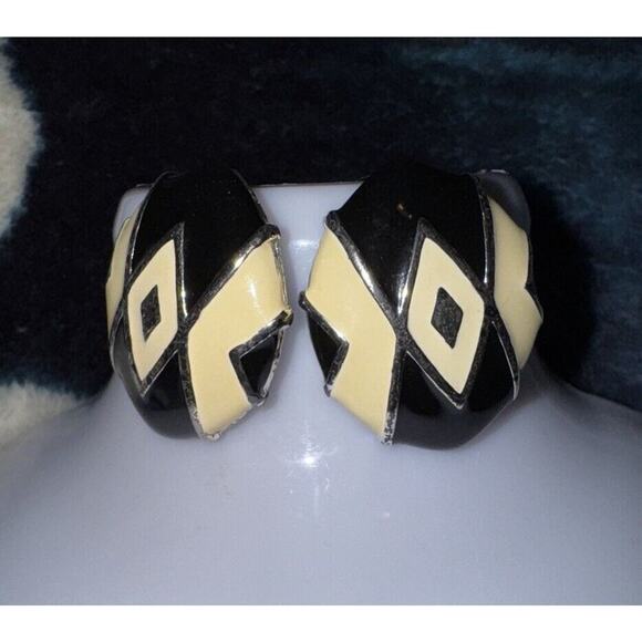 EARRINGS VTG Black & Cream Enameled Silver Pierced - Picture 2 of 8